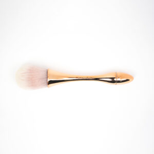 MAKE UP BRUSH